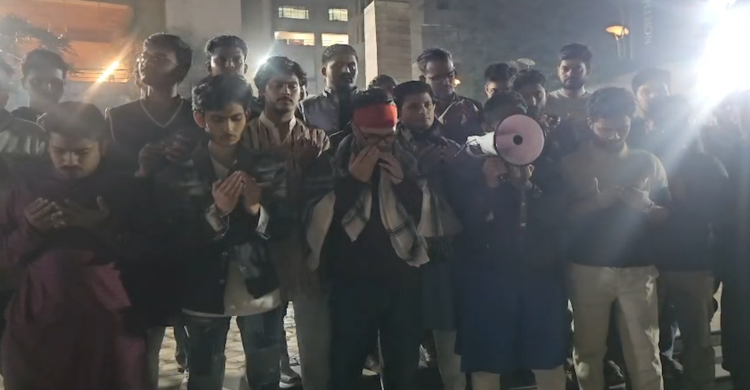 হাদির সুস্থতার জন্য নর্থ সাউথের শিক্ষার্থীদের দোয়া