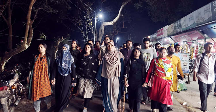 জাবিতে ছাত্রলীগের ঝটিকা মিছিল, প্রতিবাদে ক্যাম্পাসজুড়ে বিক্ষোভ