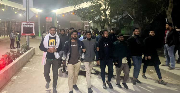 জামায়াত নেতা হত্যার প্রতিবাদে বেরোবি শিবিরের বিক্ষোভ