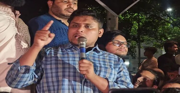 যেখানেই আওয়ামী লীগ দেখবেন, ধরে ধরে পুলিশের হাতে তুলে দেবেন: হাসনাত আবদুল্লাহ