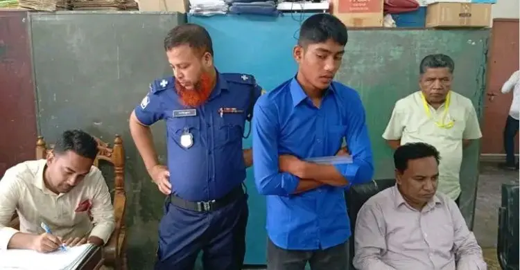 বরিশালে এসএসসি পরীক্ষায় প্রক্সি দিতে গিয়ে আটক তরুণের এক বছরের কারাদণ্ড