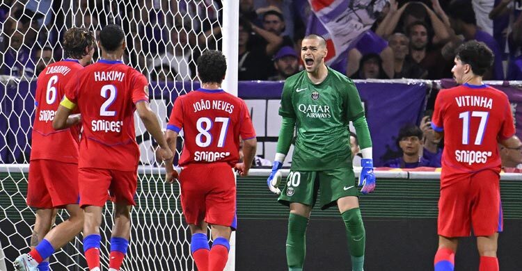 নেভেসের হ্যাটট্রিক, ৯ গোলের ম্যাচে বড় জয় পিএসজির