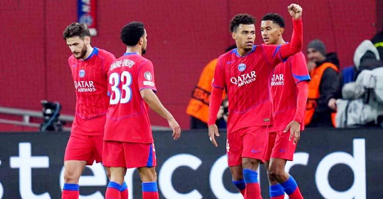 পাগলাটে প্রথমার্ধের পর পিএসজির ৭ গোলের জয়