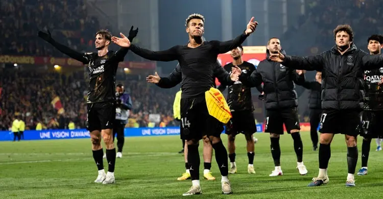 টানা পঞ্চমবার পিএসজির ঘরে লিগ ওয়ানের শিরোপা