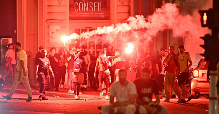 2 fans die in Paris during PSG’s victory celebrations