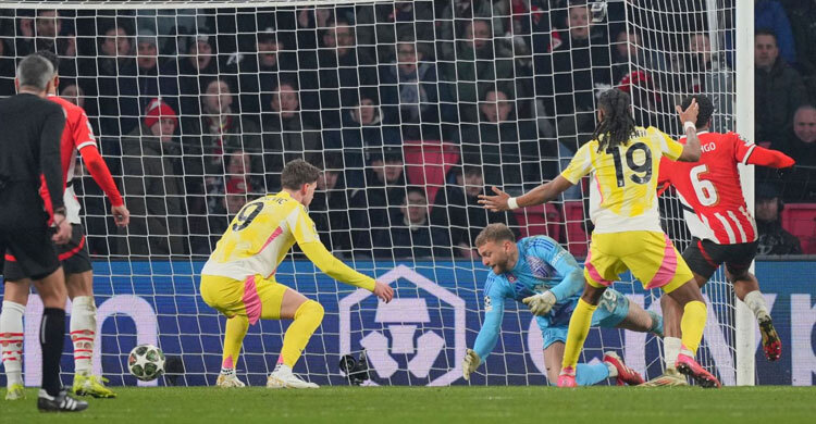 জুভেন্টাসকে বিদায় করে দিলো পিএসভি, শেষ ষোলোয় বরুশিয়া