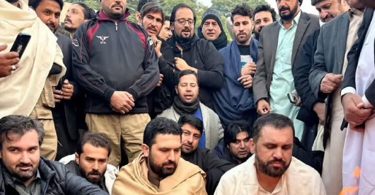 ইমরান খান ইস্যুতে দেশজুড়ে আন্দোলনের হুমকি বিরোধীদের