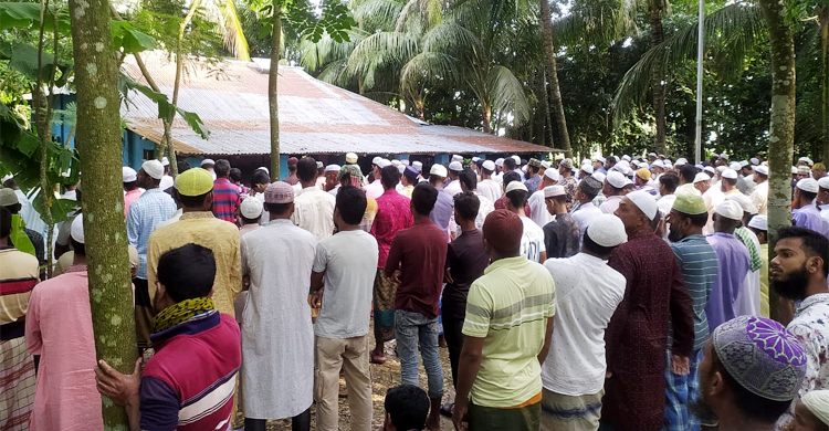 নিখোঁজের ১২ ঘণ্টা পর সমুদ্রে ভেসে উঠলো কিশোরের মরদেহ