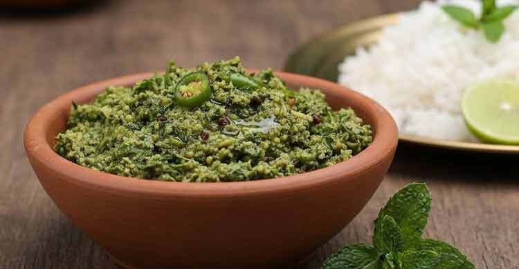 গরম ভাতে জমজমাট পুদিনা পাতার ভর্তা