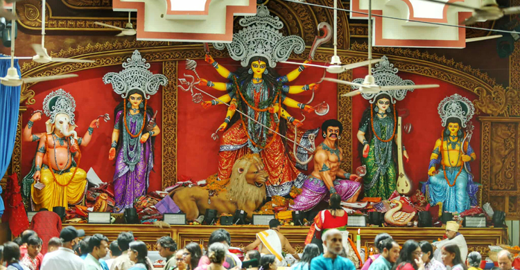 মহানবমী আজ, দেবীর বিদায়ঘণ্টা শুরু