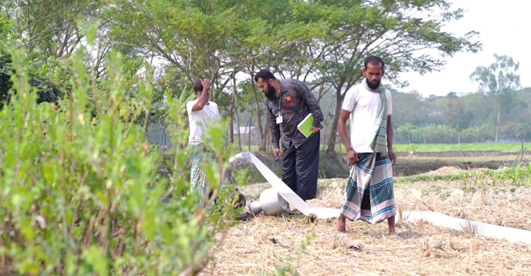 কৃষকের নজর কেড়েছে সৌরচালিত ভ্রাম্যমাণ সেচপাম্প