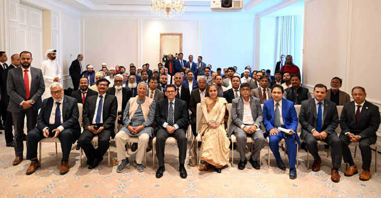 দোহায় কমিউনিটি এংগেজমেন্ট প্রোগ্রামে অংশগ্রহণ প্রধান উপদেষ্টার