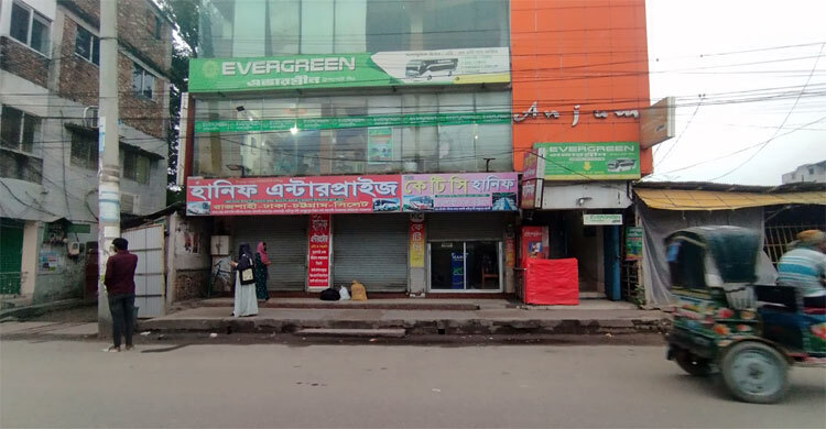 দ্বিতীয় দিনের মতো রাজশাহী-ঢাকা রুটে বাস বন্ধ, বিপাকে যাত্রীরা