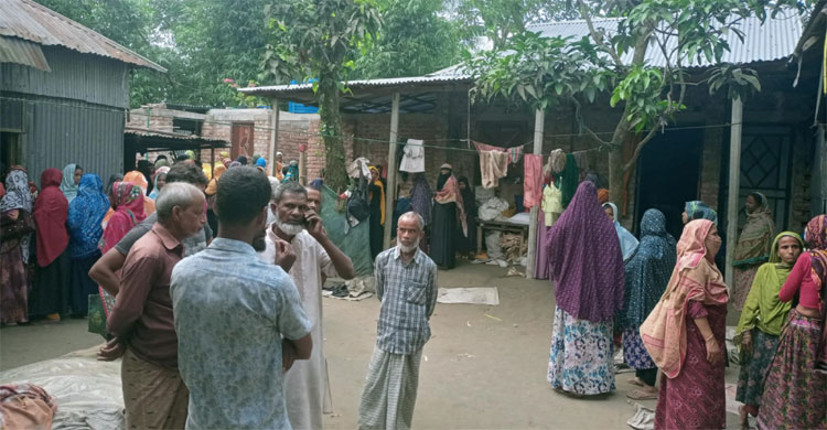 সন্তানদের নিয়ে দেখা স্বপ্ন মাঝপথেই থেমে গেলো