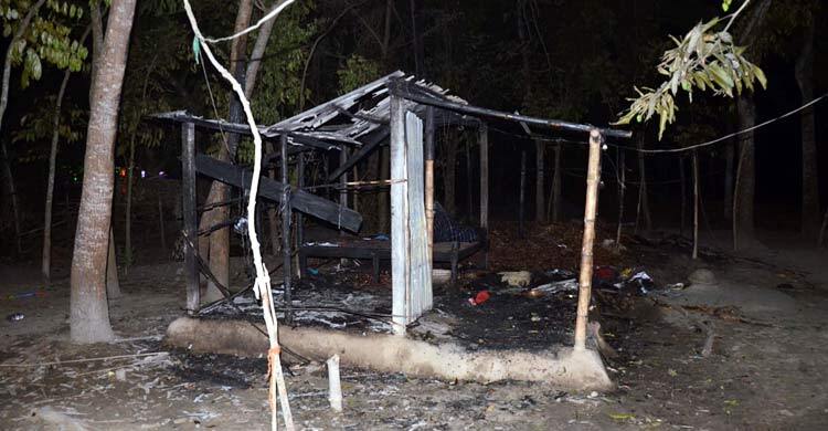 ধর্ষণের শিকার সেই শিশুর ঘর পুড়িয়ে দেওয়ার অভিযোগ