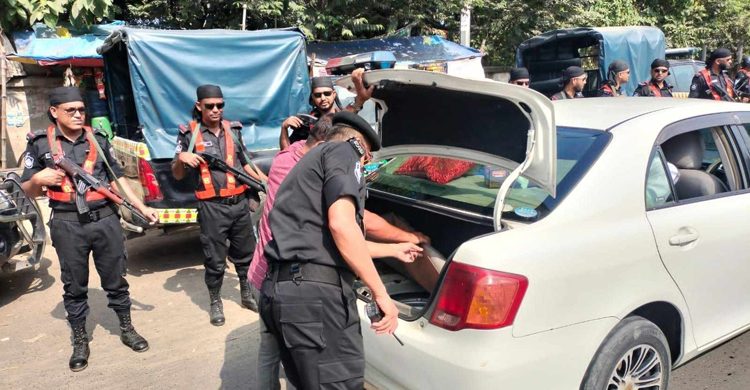 সমাবেশ কেন্দ্র করে ঢাকার প্রবেশমুখে বিশেষ চেকপোস্ট বসালো র‌্যাব