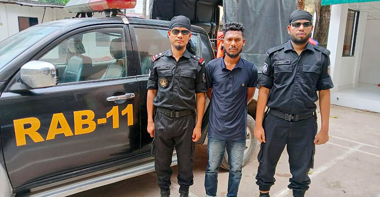 কুমিল্লায় অস্ত্র-কার্তুজসহ যুবক গ্রেফতার