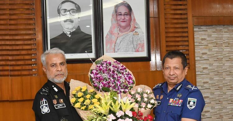 র‌্যাব মহাপরিচালক খুরশীদ হোসেনের বিদায়ী সংবর্ধনা