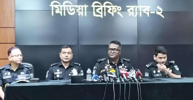 ভাটারা থেকে বিদেশি অস্ত্রসহ গ্রেফতার ৬