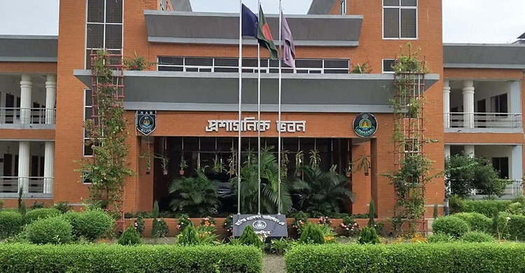 জামিননামা ছাড়াই কারাগার থেকে ছেড়ে দেওয়া তিন আসামি গ্রেফতার