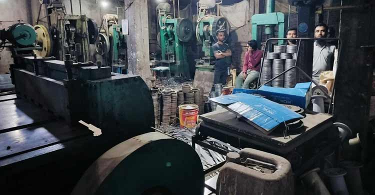 নকল পণ্য বিক্রি, ৯ প্রতিষ্ঠানকে সাড়ে ২৮ লাখ টাকা জরিমানা