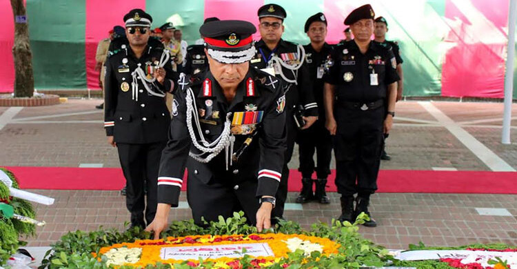 শোক দিবসে ৩ হাজার এতিম-দুস্থকে খাবার দিলো র‌্যাব