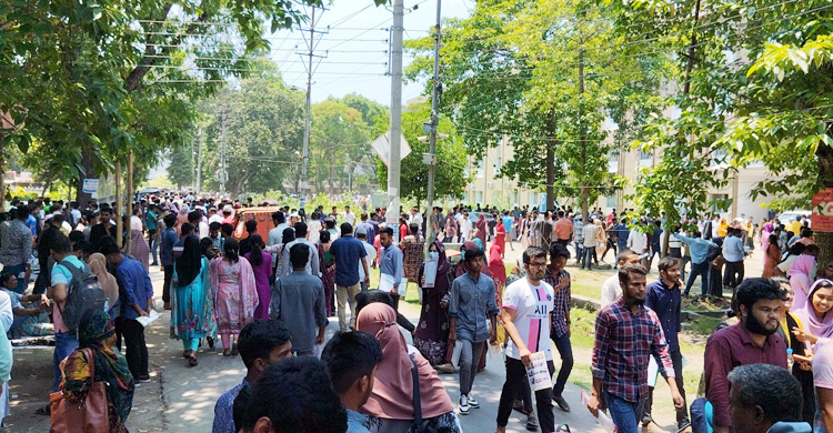 রাবিতে অংশ নিচ্ছে ঢাবির সাড়ে ১৩ হাজার ভর্তিচ্ছু