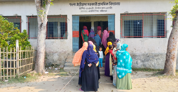 অনিয়মের অভিযোগে প্রিজাইডিং অফিসার প্রত্যাহার