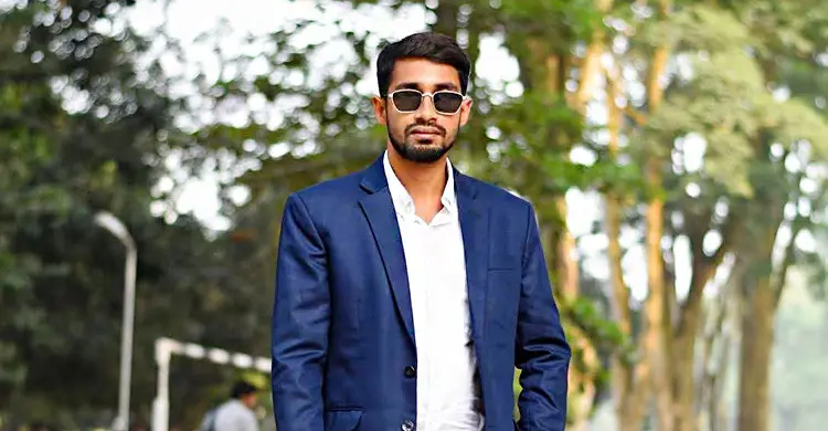ছাত্রত্ব শেষ, তবুও দেড় বছর ধরে হলে অবস্থান ছাত্রদল নেতার