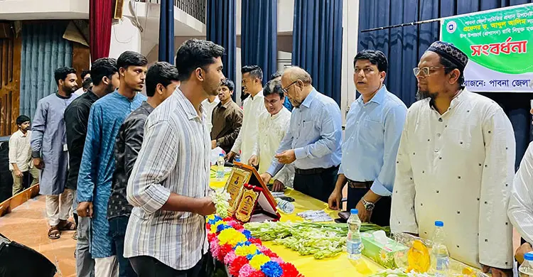 রাবিতে পাবনা জেলা সমিতির নবীনবরণ