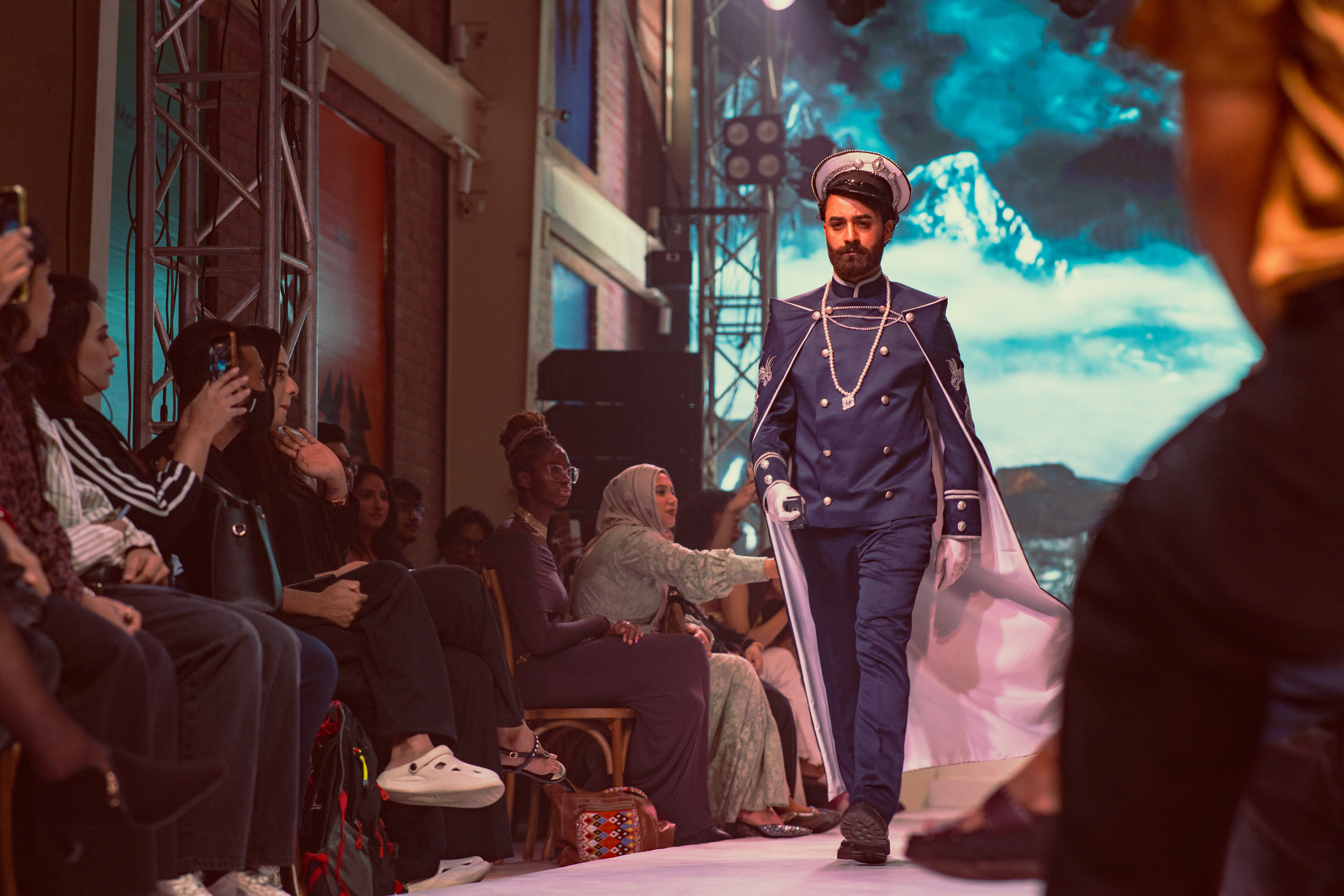 যা দেখে ফিরলেন জেন জি, জেন আলফা-ফ্যাশনপ্রেমীরা