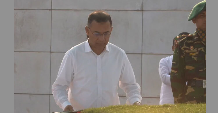 PM pays tributes to his parents on Independence Day