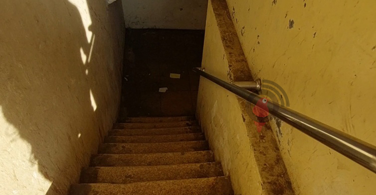 সমস্যায় ধুঁকছে দেশের একমাত্র দ্বিতল রেলস্টেশন