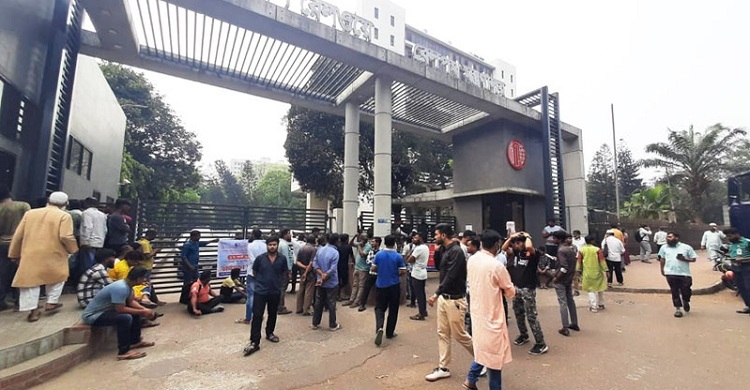 তিন মাস বেতন বন্ধ, মঙ্গলবার রেলভবন ঘেরাও করবেন শ্রমিকরা