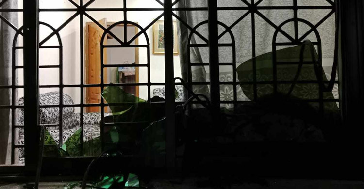 সাবেক রেলমন্ত্রী মুজিবুল হকের বাড়ি ভাঙচুর-অগ্নিসংযোগ