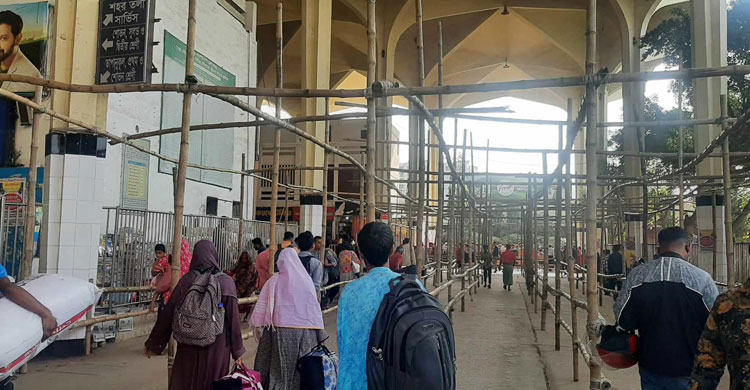 নেই রাত জাগার ভোগান্তি, বদলে গেছে কমলাপুর রেলস্টেশন