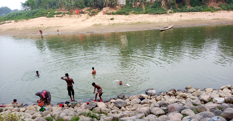 বৃষ্টি হলেও স্বস্তি নেই মৌলভীবাজারে