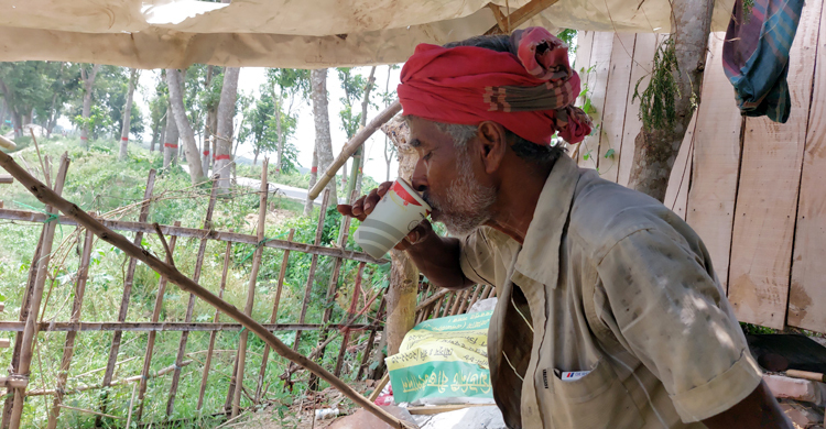 বর্ষার প্রথম দিনেও তেতে আছে চুয়াডাঙ্গা