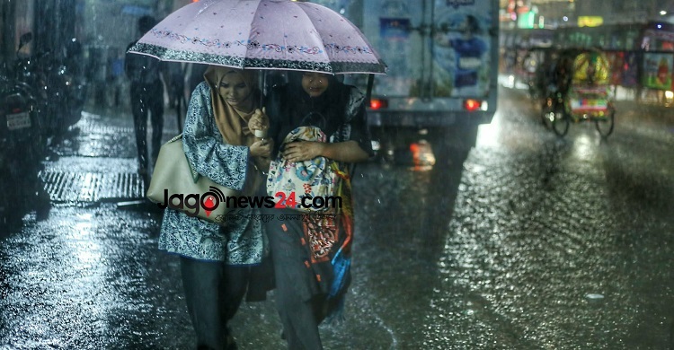 ঢাকাসহ তিন বিভাগে অতিভারী বৃষ্টির সতর্কতা