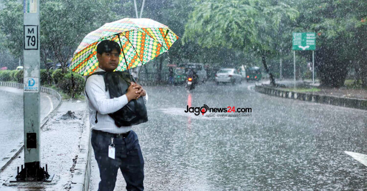 রাতের মধ্যে ঢাকাসহ ১২ অঞ্চলে ঝড়-বৃষ্টির আভাস