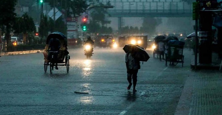 ঢাকায় মুষলধারে বৃষ্টি-বজ্রপাত