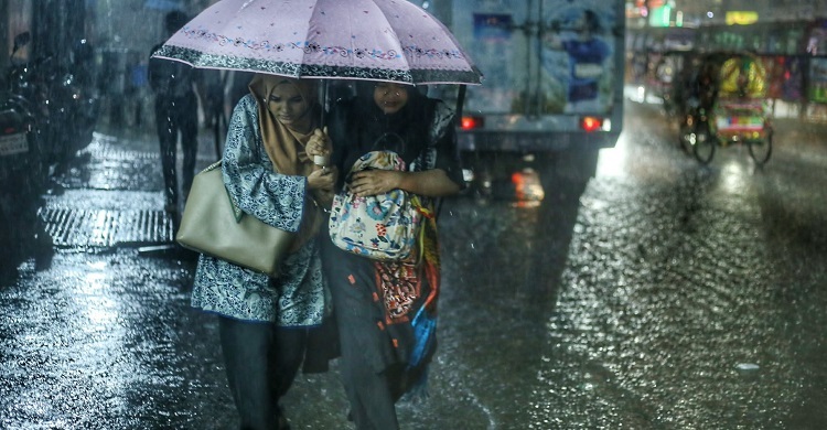 ঢাকাসহ তিন বিভাগে অতিভারী বৃষ্টির সতর্কতা