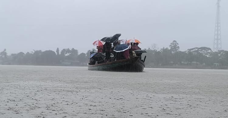 উত্তরে ভারী বৃষ্টির আভাস, বন্যায় প্লাবিত হতে পারে নদীসংলগ্ন নিম্নাঞ্চল