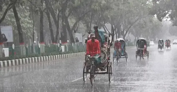 ৬ বিভাগে অতি ভারী বৃষ্টি, অব্যাহত থাকতে পারে মঙ্গলবারও