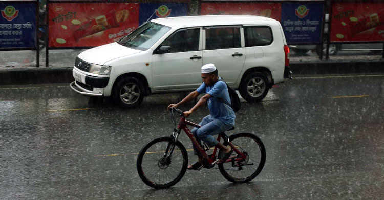 ঢাকায় কালবৈশাখী ঝড়ের সঙ্গে বৃষ্টি, স্বস্তি নগরবাসীর