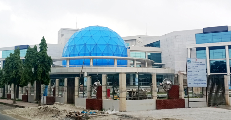 উদ্বোধনের অপেক্ষায় দেশের দ্বিতীয় বৃহত্তম নভোথিয়েটার