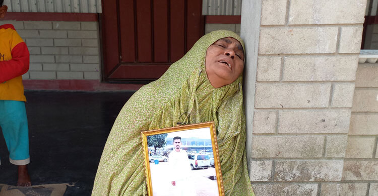 ইউক্রেনে যুদ্ধ গিয়ে আহত আমরানকে ফিরে পেতে পরিবারের আকুতি