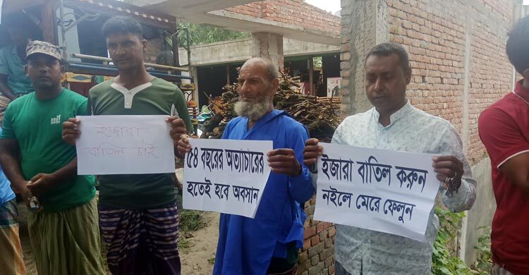 ৫৪ বছরের ঘাটপ্রথা অবসানের অপেক্ষায় চর আষাড়িয়াদহবাসী