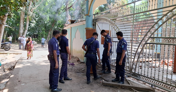 রাজবাড়ীতে হামলা-ভাঙচুরের ঘটনায় ৩৫০০ জনের বিরুদ্ধে মামলা