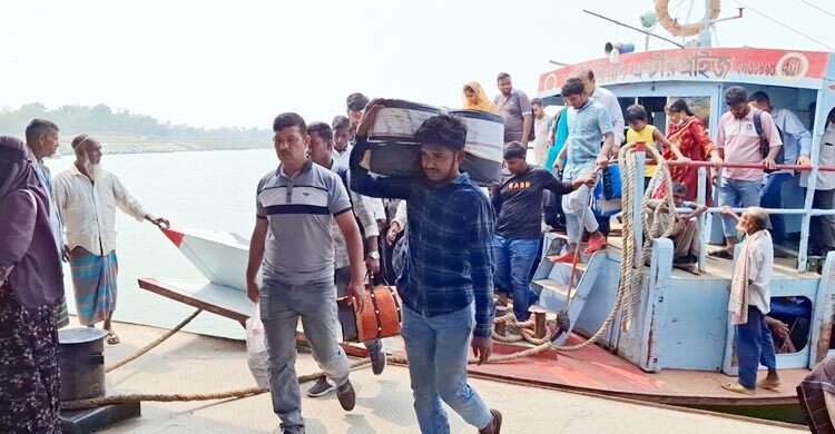 ঈদে দৌলতদিয়ায় চলবে ১৬ ফেরি, ২০ লঞ্চ